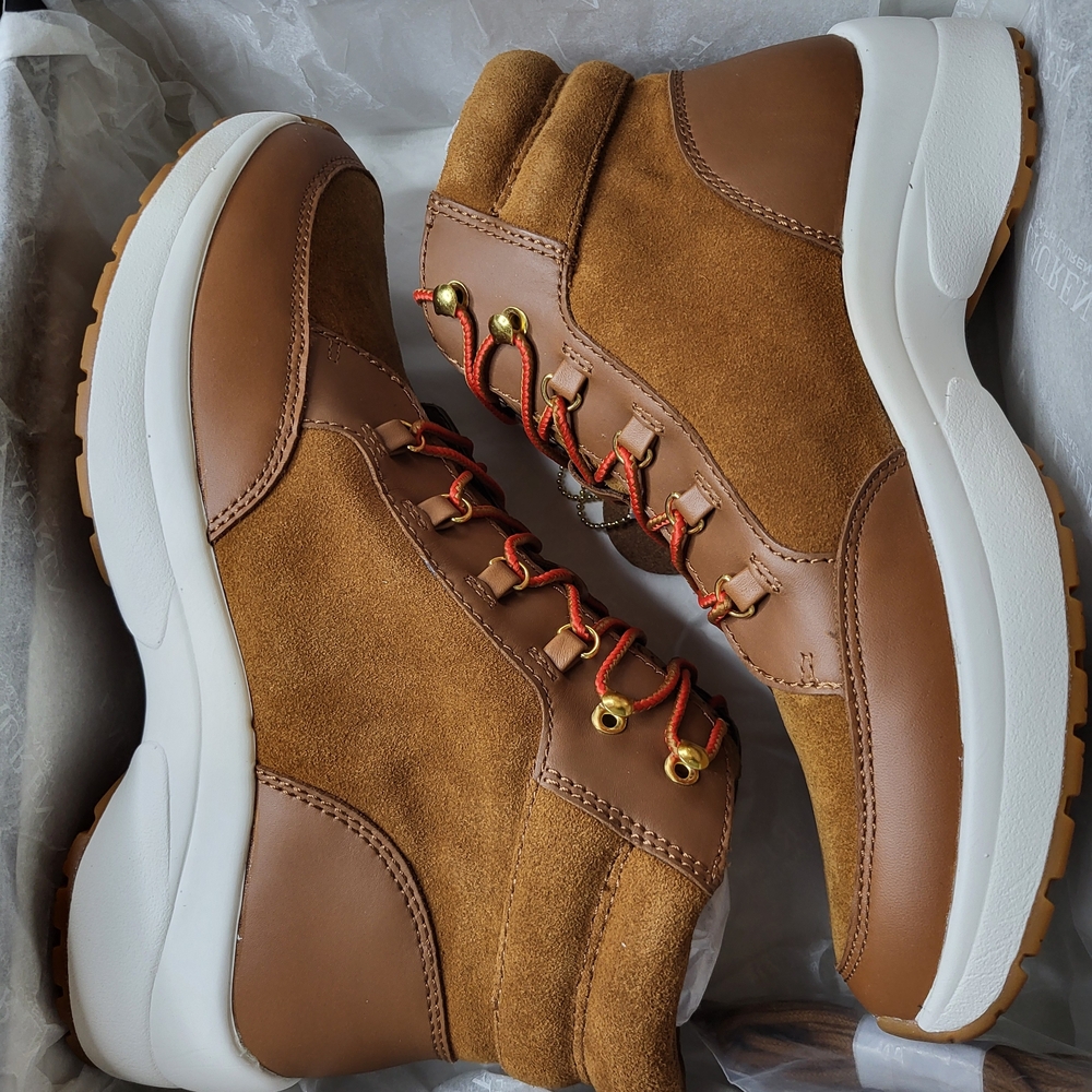 Lauren Ralph Lauren Rylee Hiker Lace-Up High-Top Leather Sneakers / Size 8.5